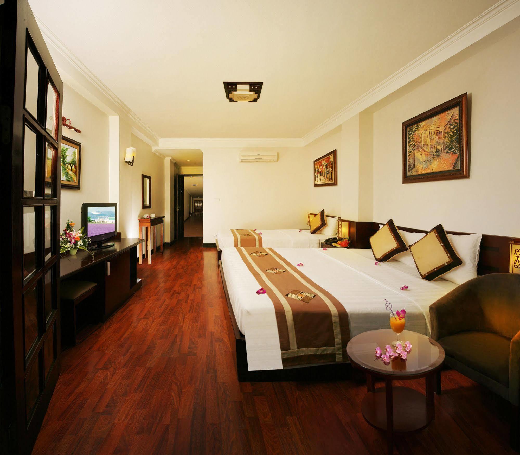 Hanoi House Hostel & Travel Exterior photo
